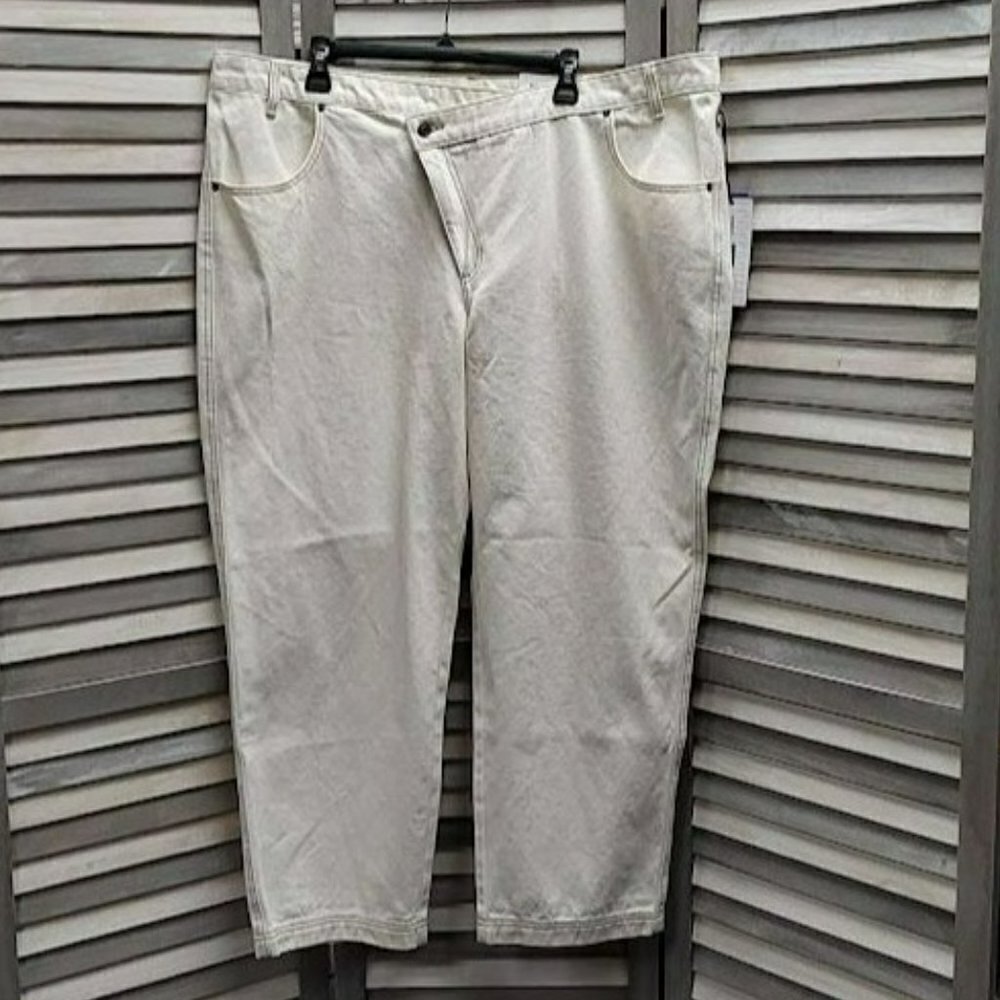 High-rise Overlap Straight Leg Jeans | Future Collective Kahlana | 24W/26W